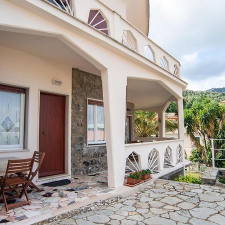 Appartamento Arcobaleno Levanto Bagian luar foto